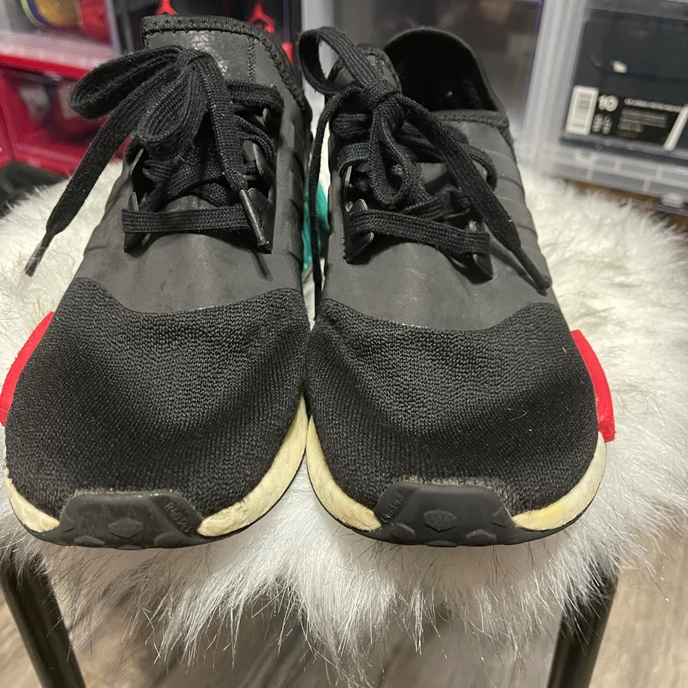 Adidas - Picture 2 of 8